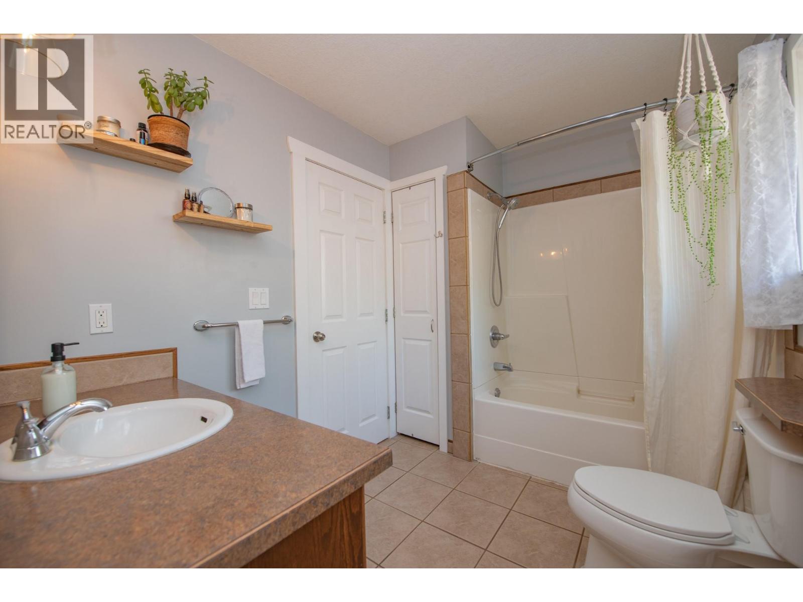 2209 Leblanc Street Property Photo 26