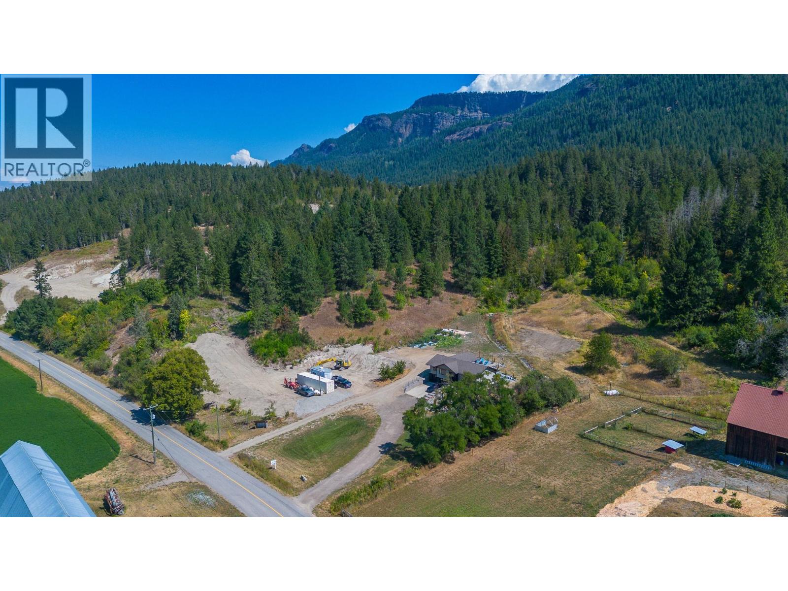 211 Enderby Grindrod Road Property Photo 2