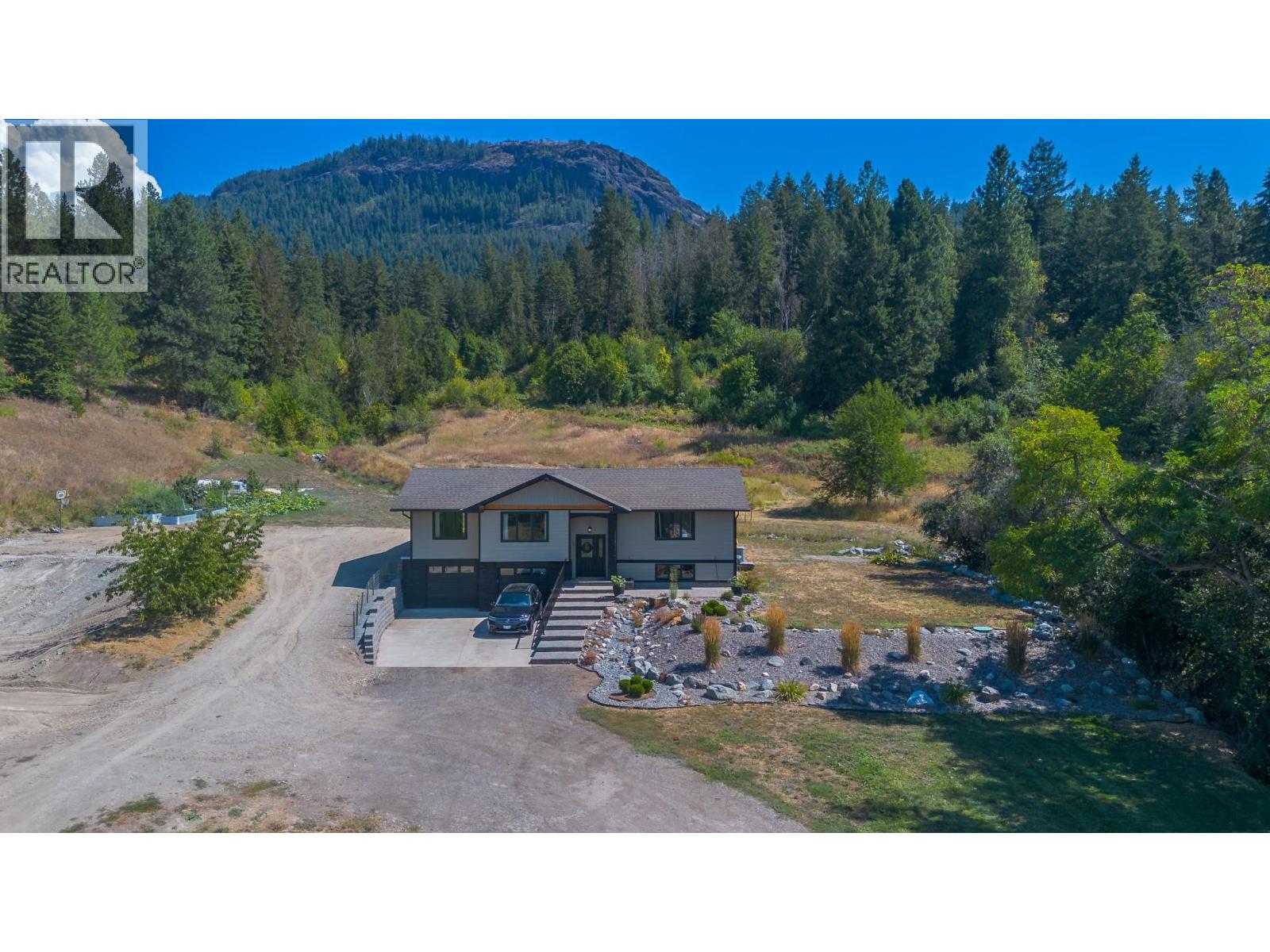 211 Enderby Grindrod Road Property Photo 10