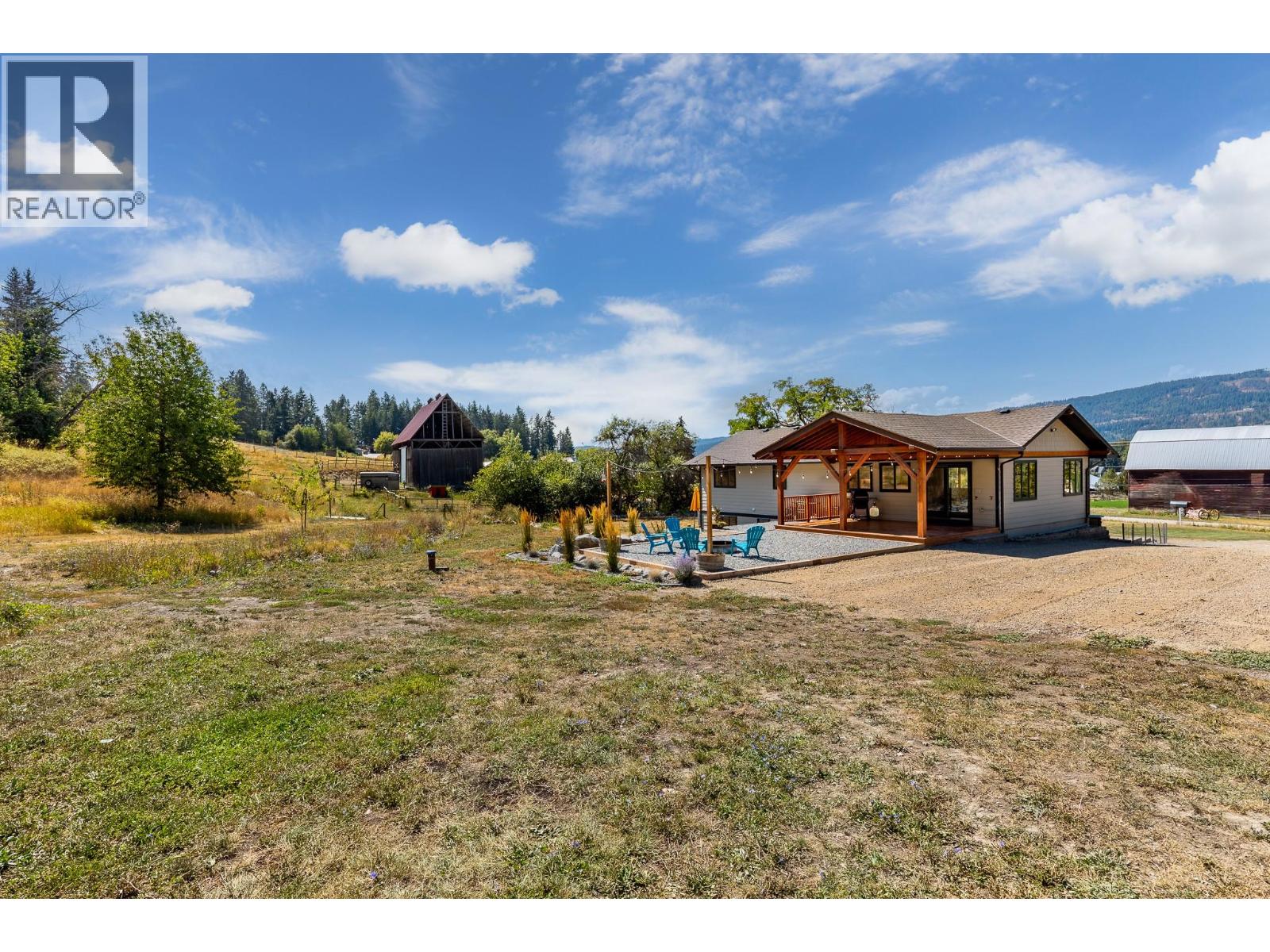211 Enderby Grindrod Road Property Photo 14