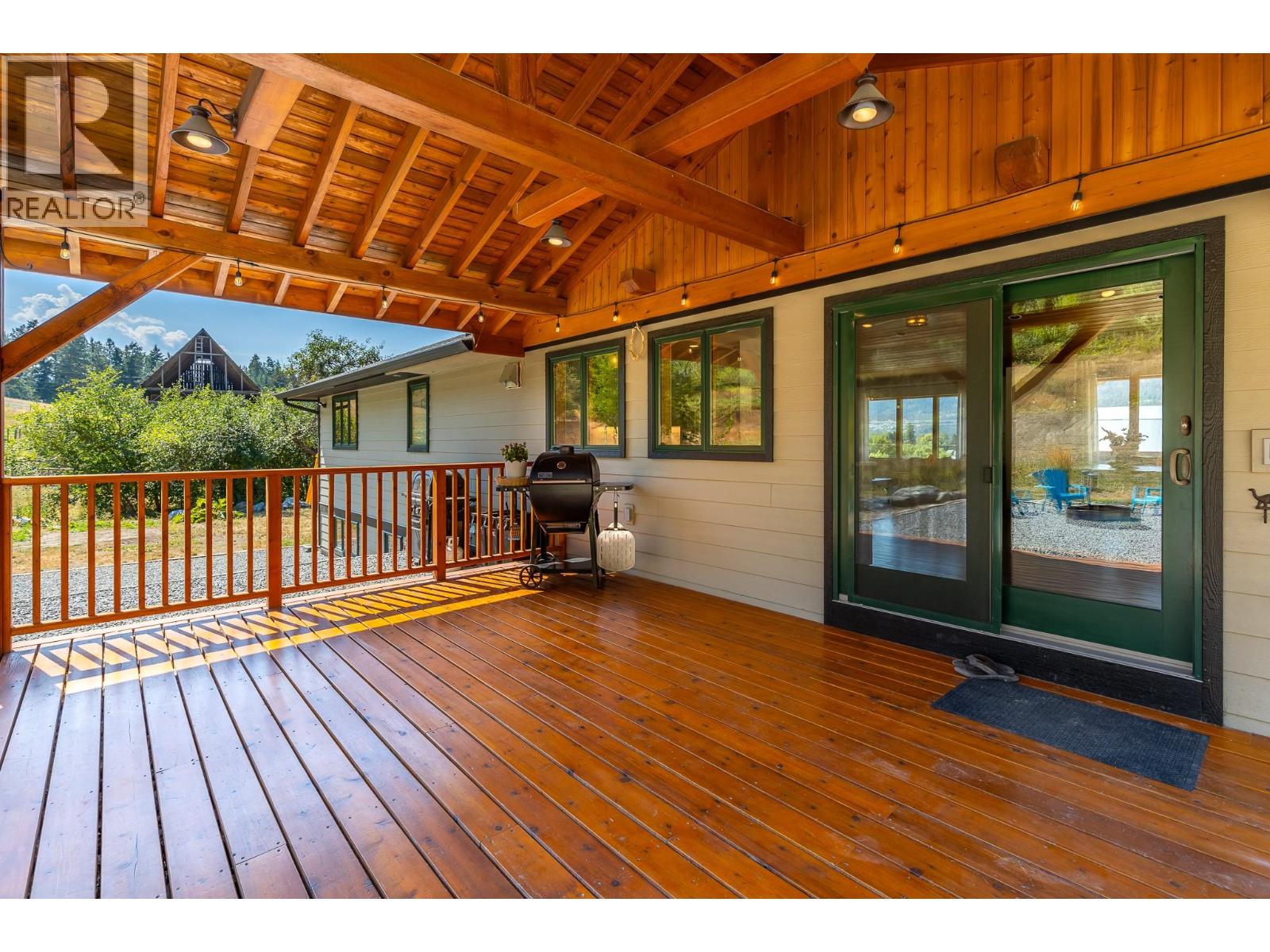 211 Enderby Grindrod Road Property Photo 16