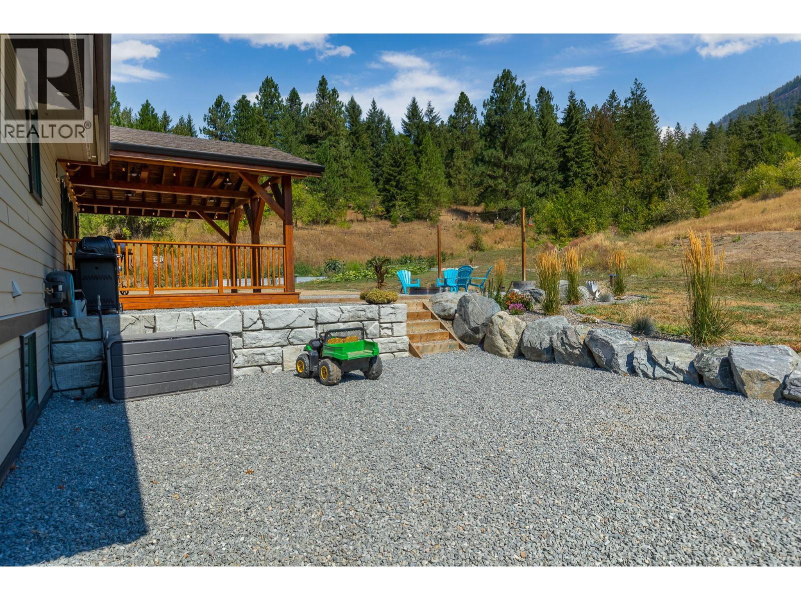 211 Enderby Grindrod Road Property Photo 20