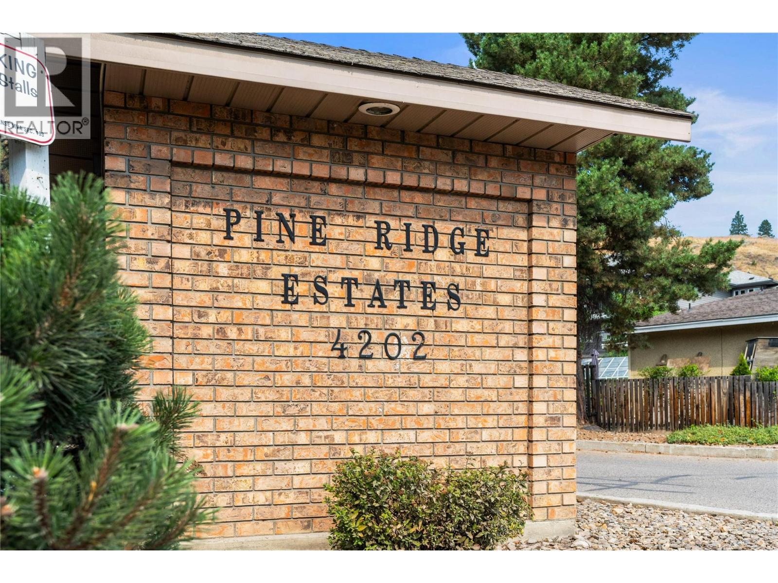 4202 Alexis Park Drive Unit# 221 Property Photo 1