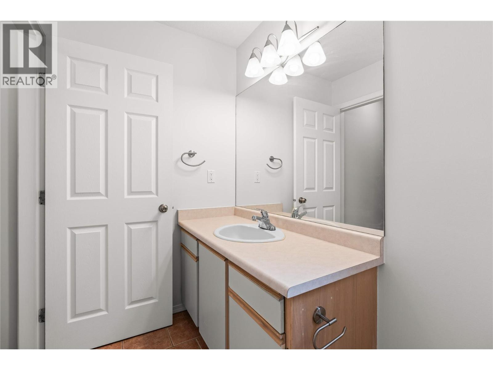 4202 Alexis Park Drive Unit# 221 Property Photo 14