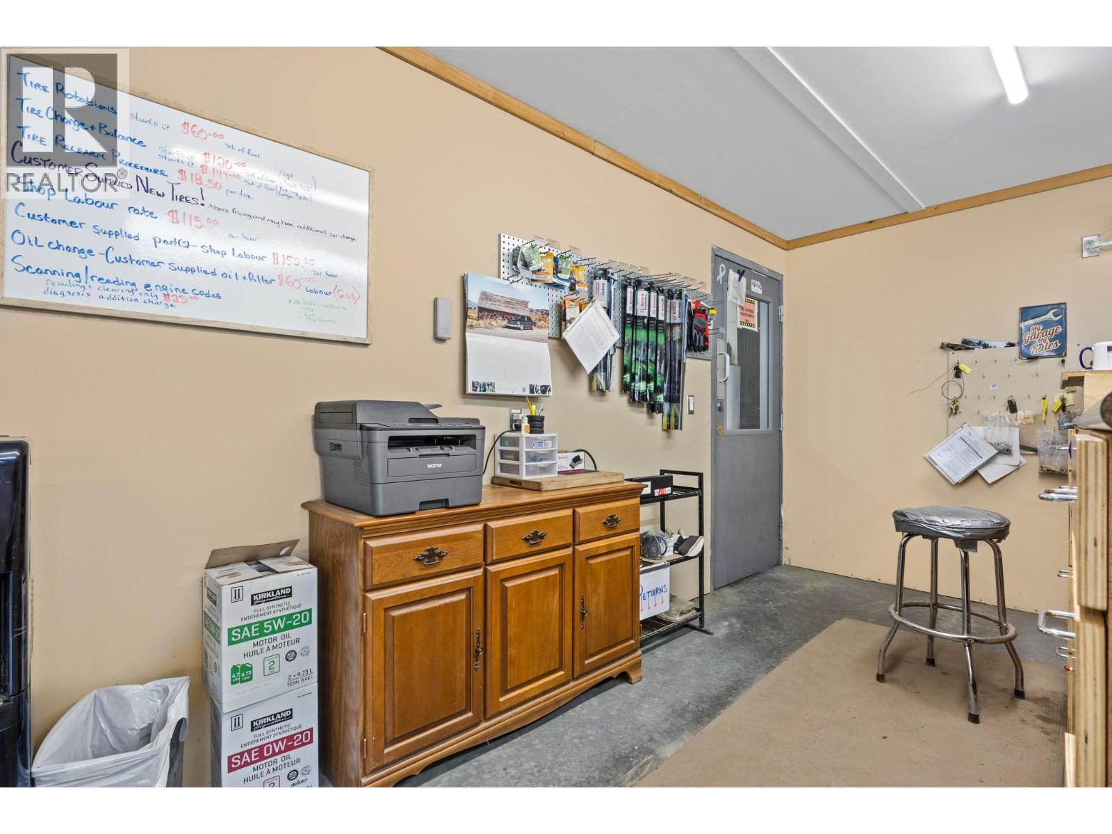 5755 97 Highway Property Photo 24