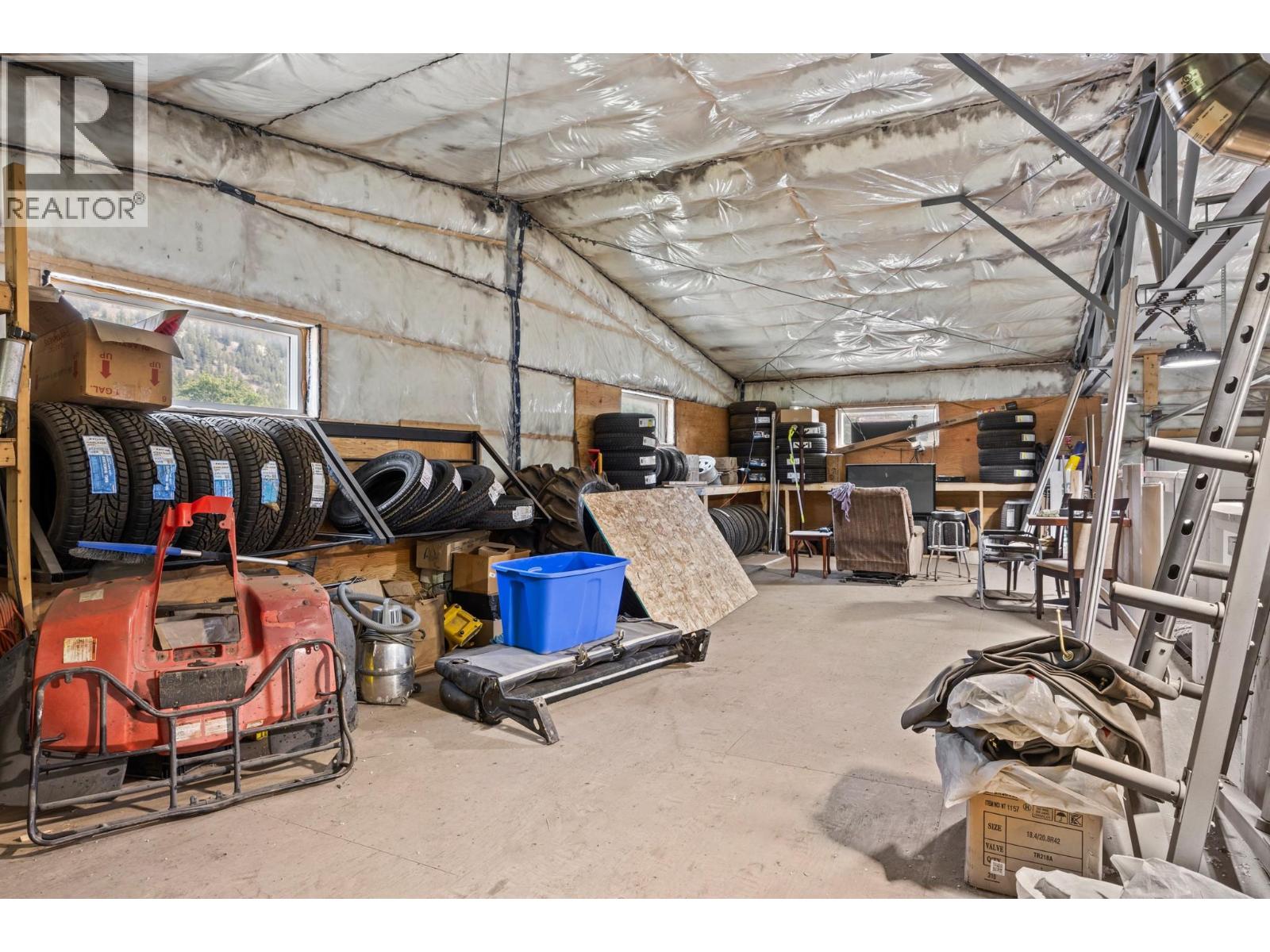 5755 97 Highway Property Photo 33