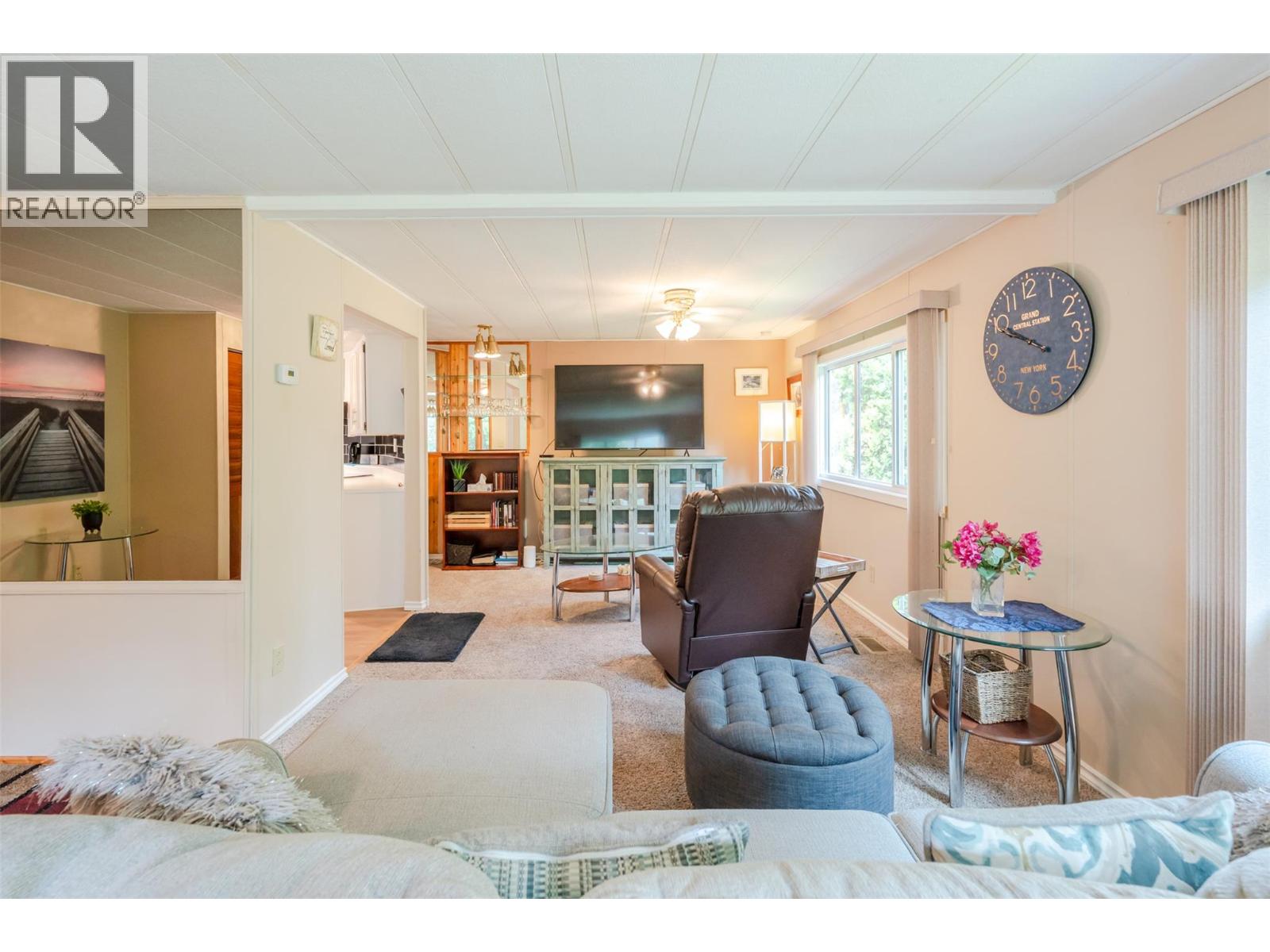 8487 97 Highway Unit# 3 Property Photo 10