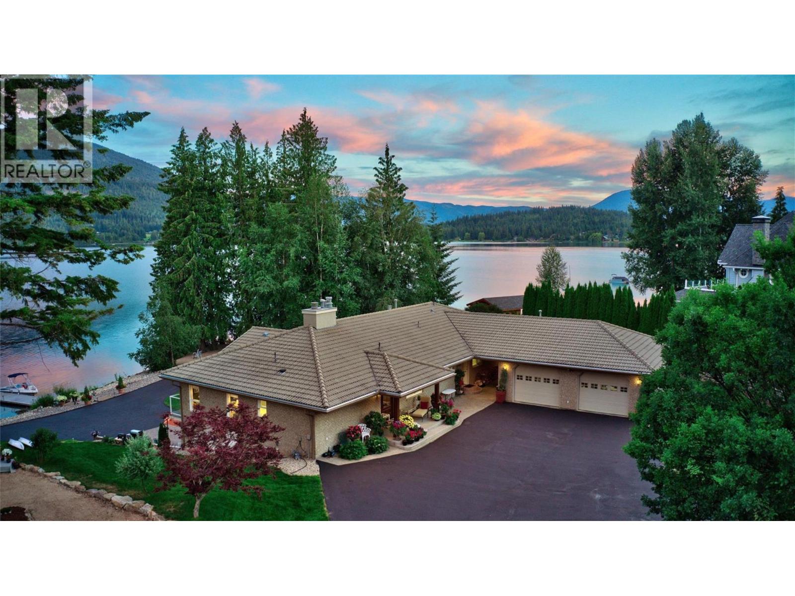 3886 Parri Road Property Photo 3