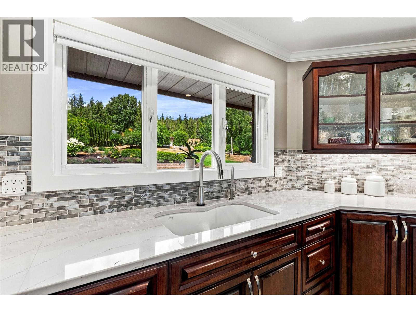 3886 Parri Road Property Photo 13
