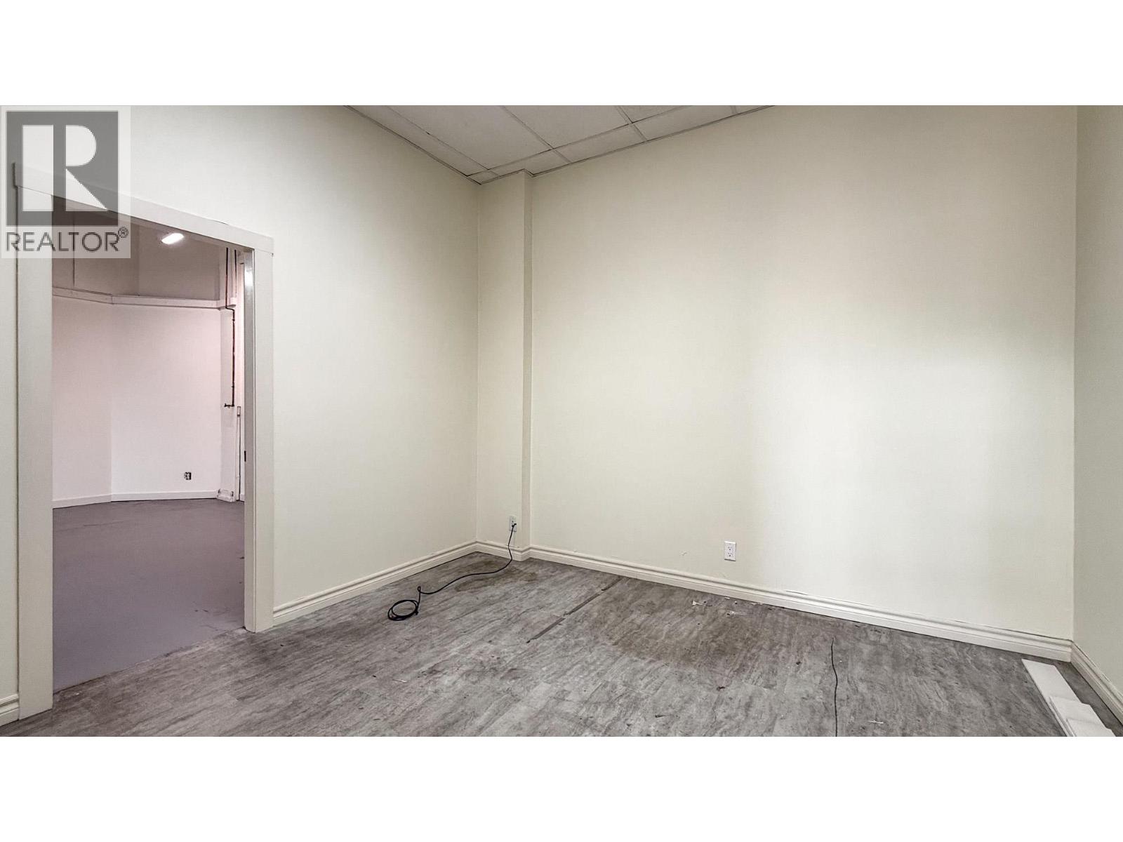 431 Victoria Street W Property Photo 11
