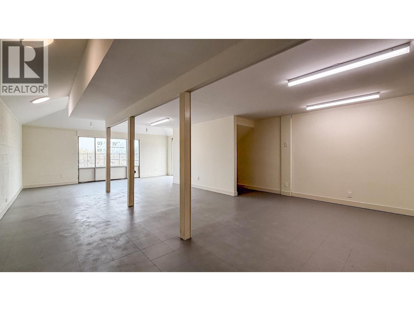 431 Victoria Street W Property Photo 14