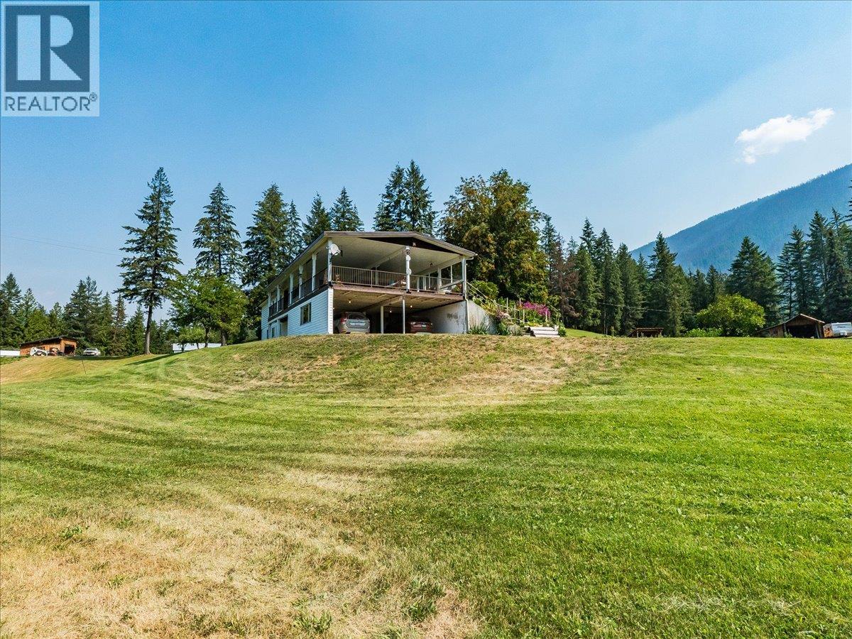 8716 Martens Road Property Photo 10