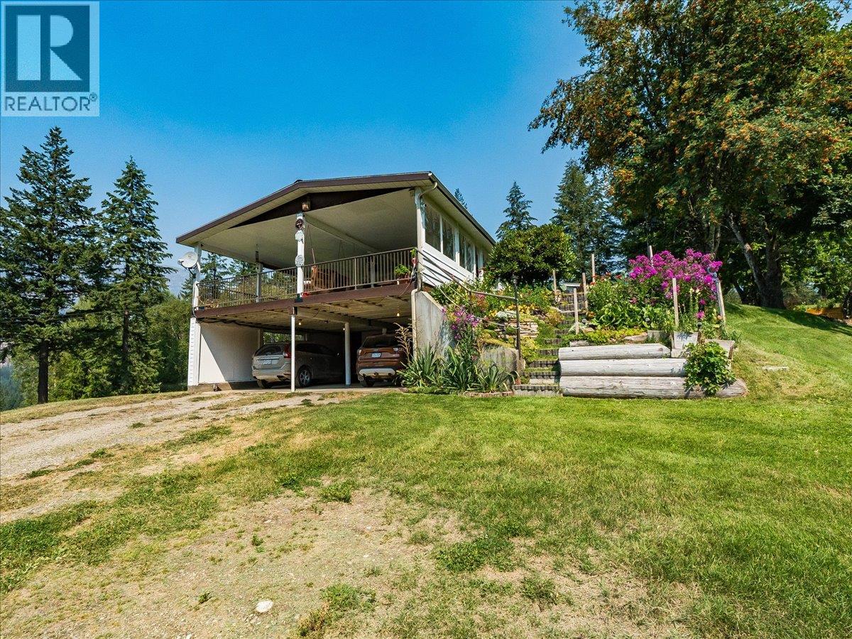 8716 Martens Road Property Photo 12