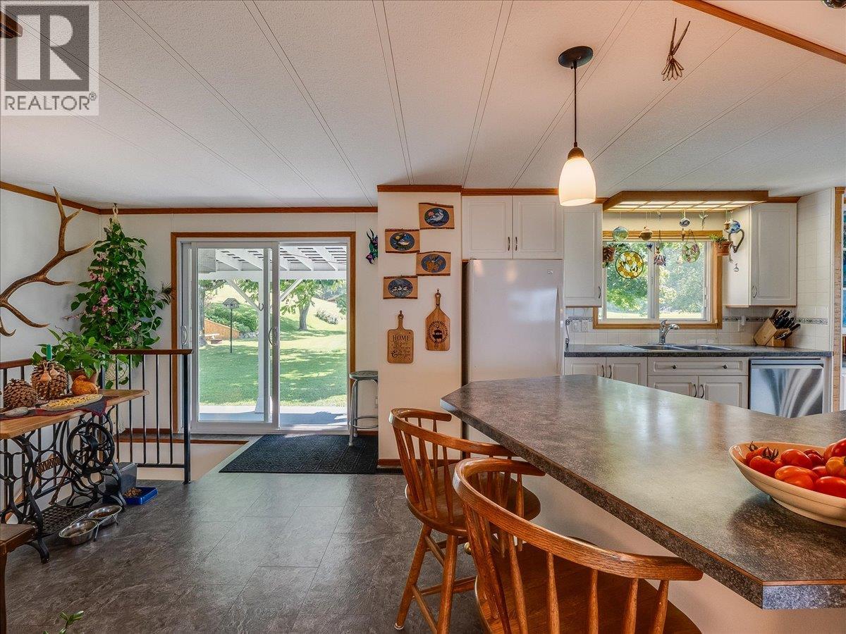 8716 Martens Road Property Photo 15