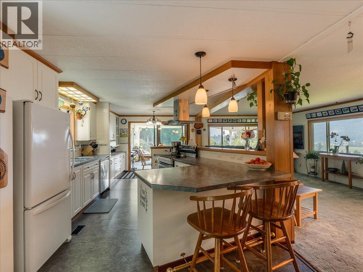 8716 Martens Road Property Photo 17