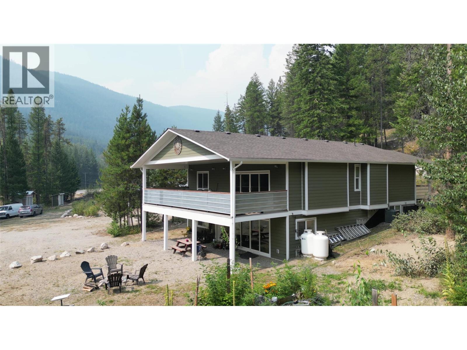4820 Highway 33 Property Photo 2