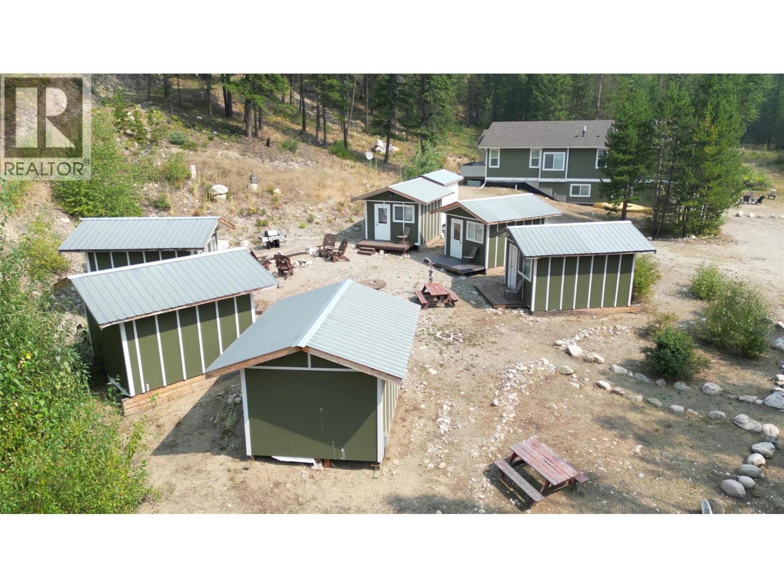 4820 Highway 33 Property Photo 8