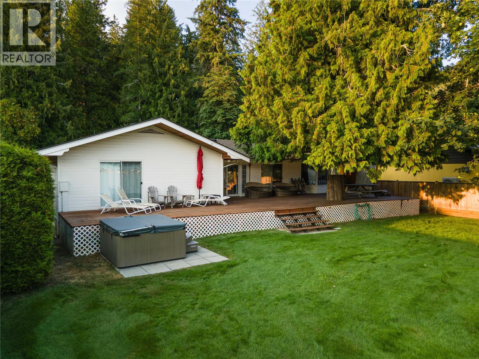 413 97a Highway Property Photo 5