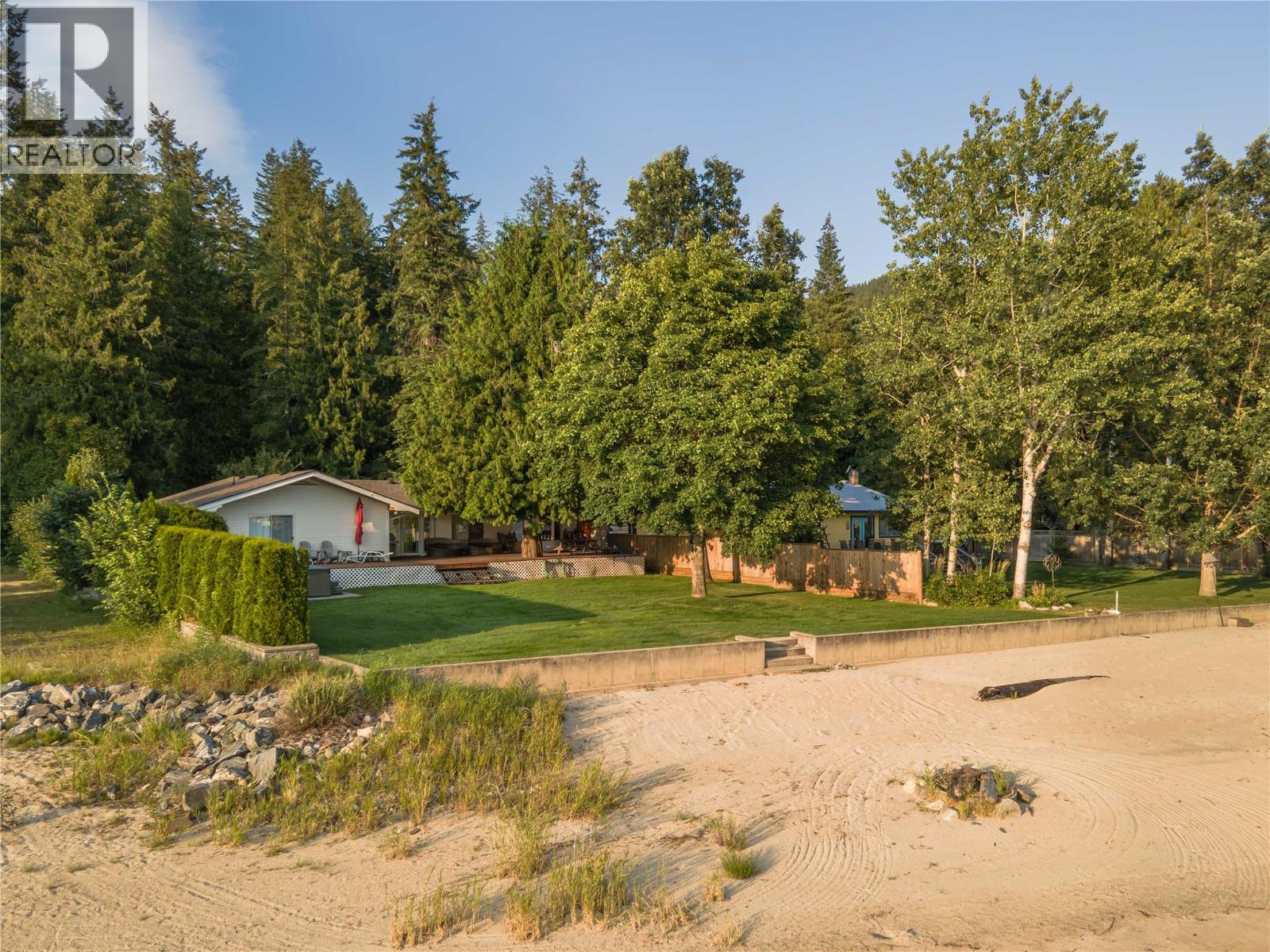 413 97a Highway Property Photo 13