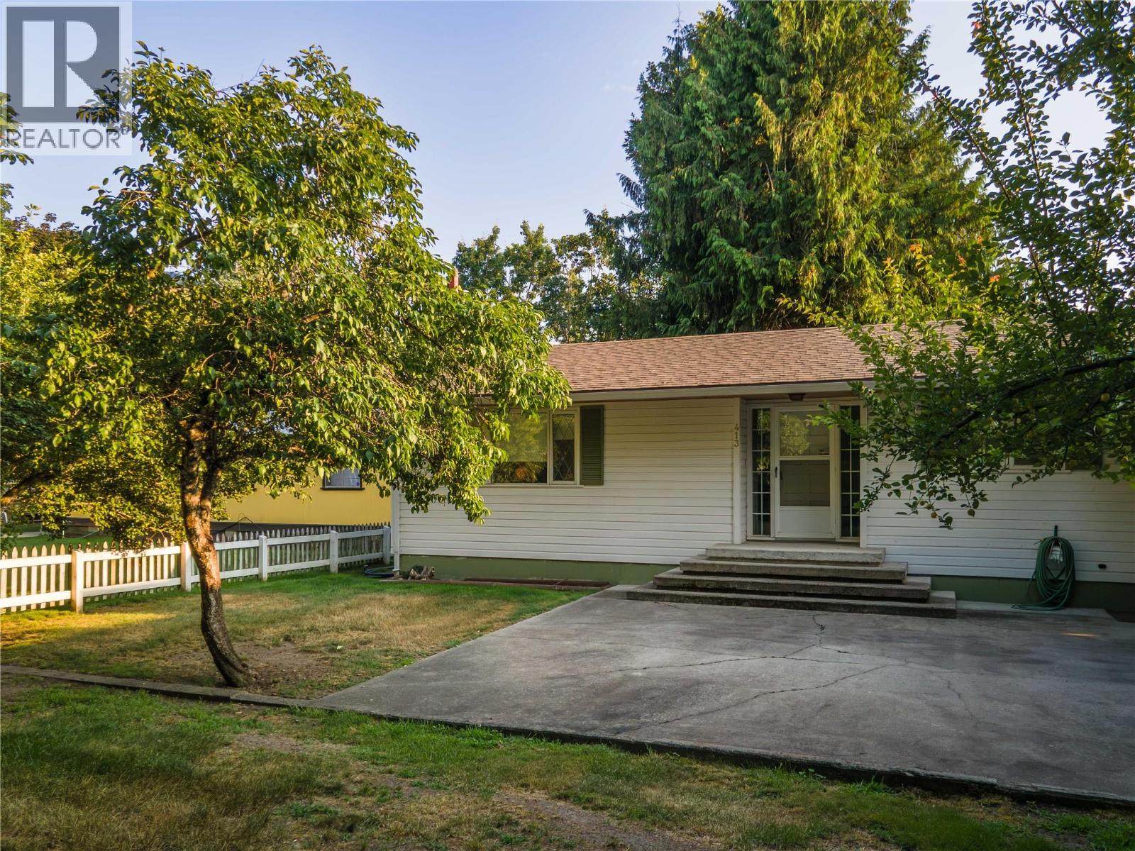 413 97a Highway Property Photo 19