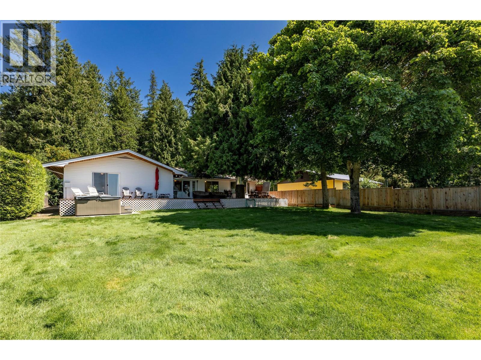 413 97a Highway Property Photo 23