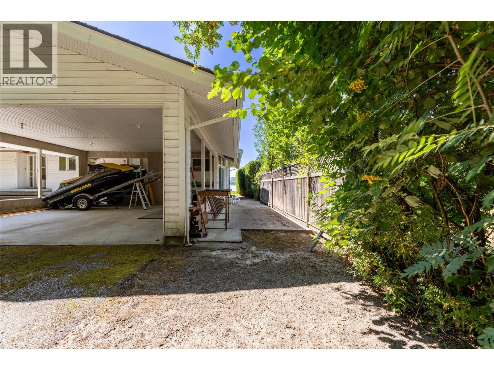 413 97a Highway Property Photo 28
