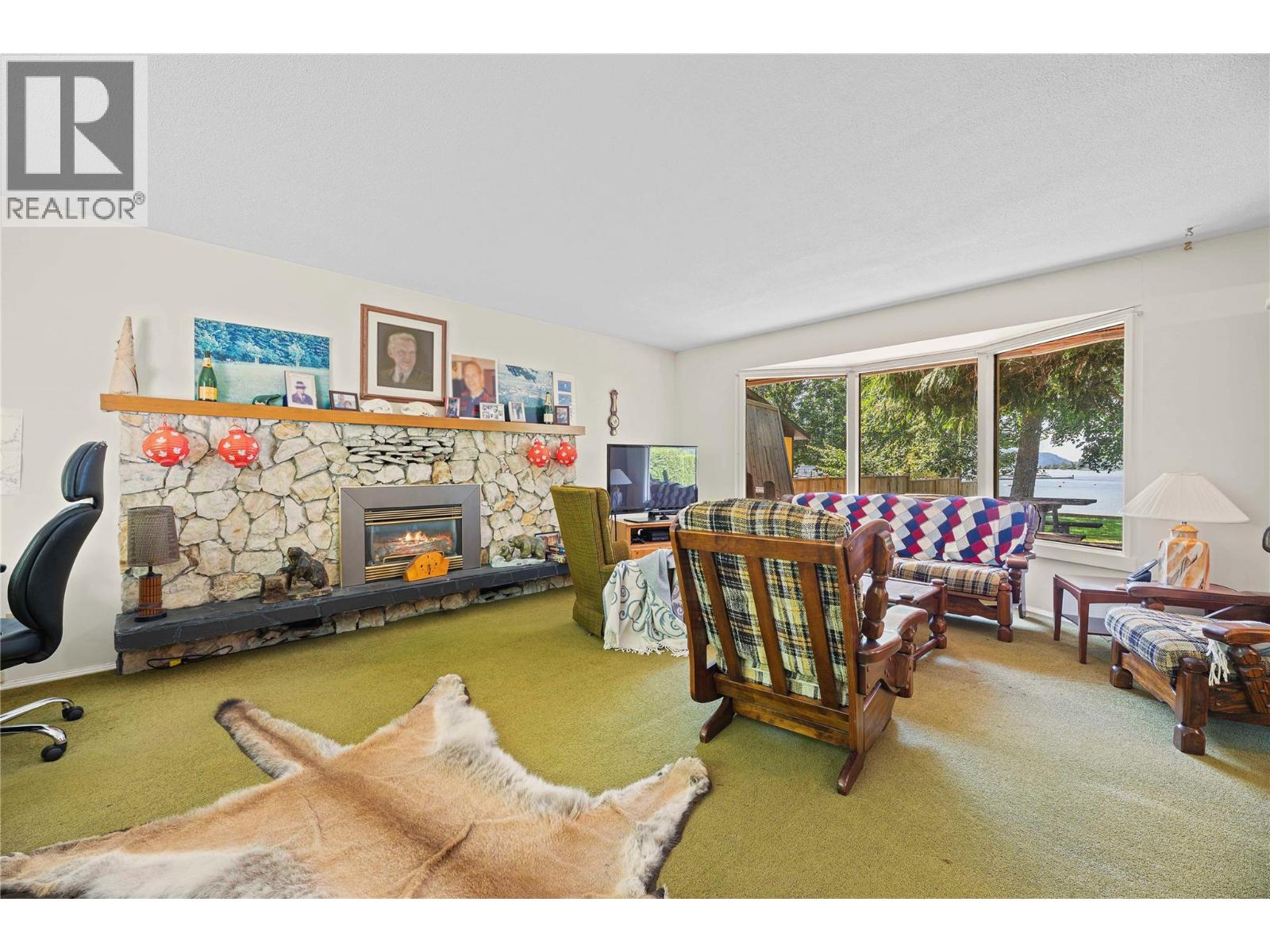 413 97a Highway Property Photo 35