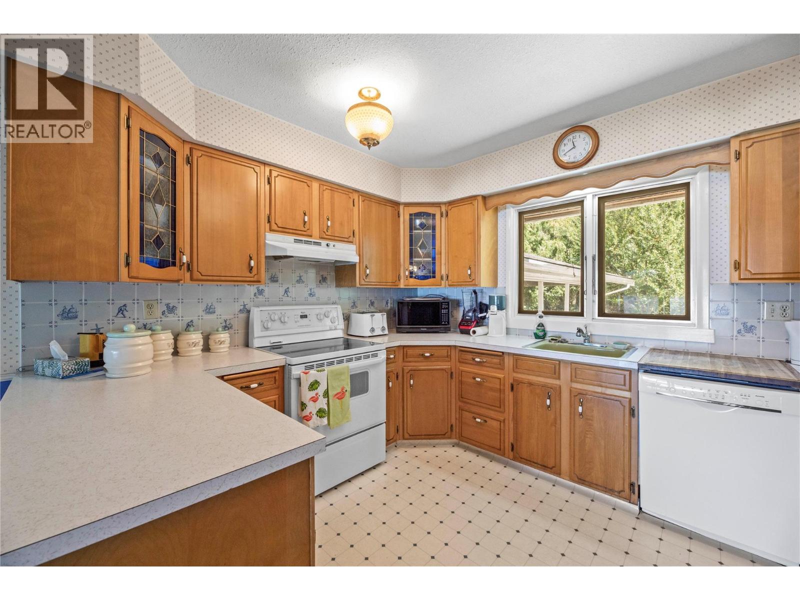 413 97a Highway Property Photo 38