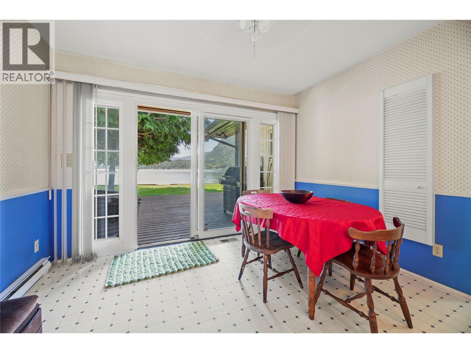 413 97a Highway Property Photo 44