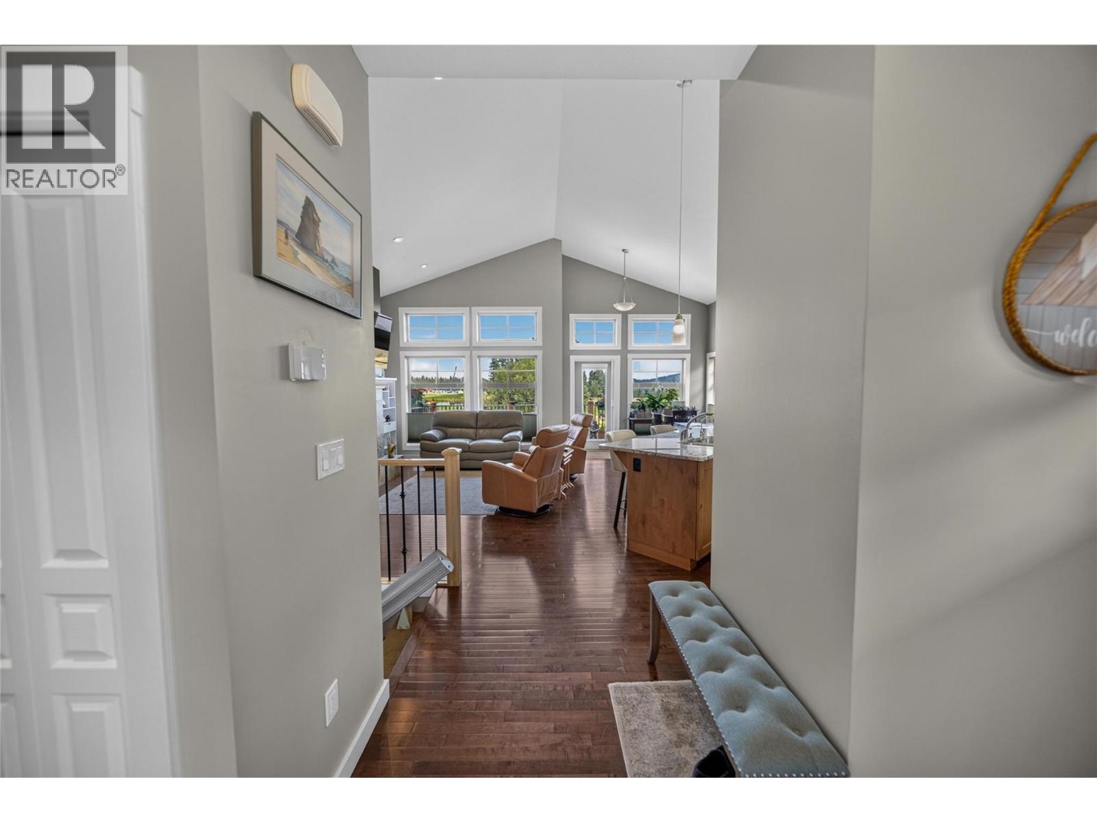 204 Boulder Creek Drive Property Photo 4
