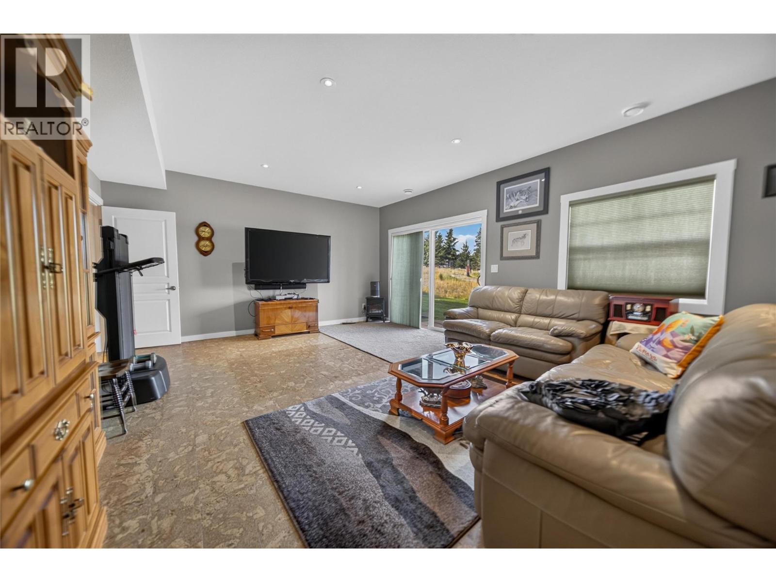 204 Boulder Creek Drive Property Photo 25