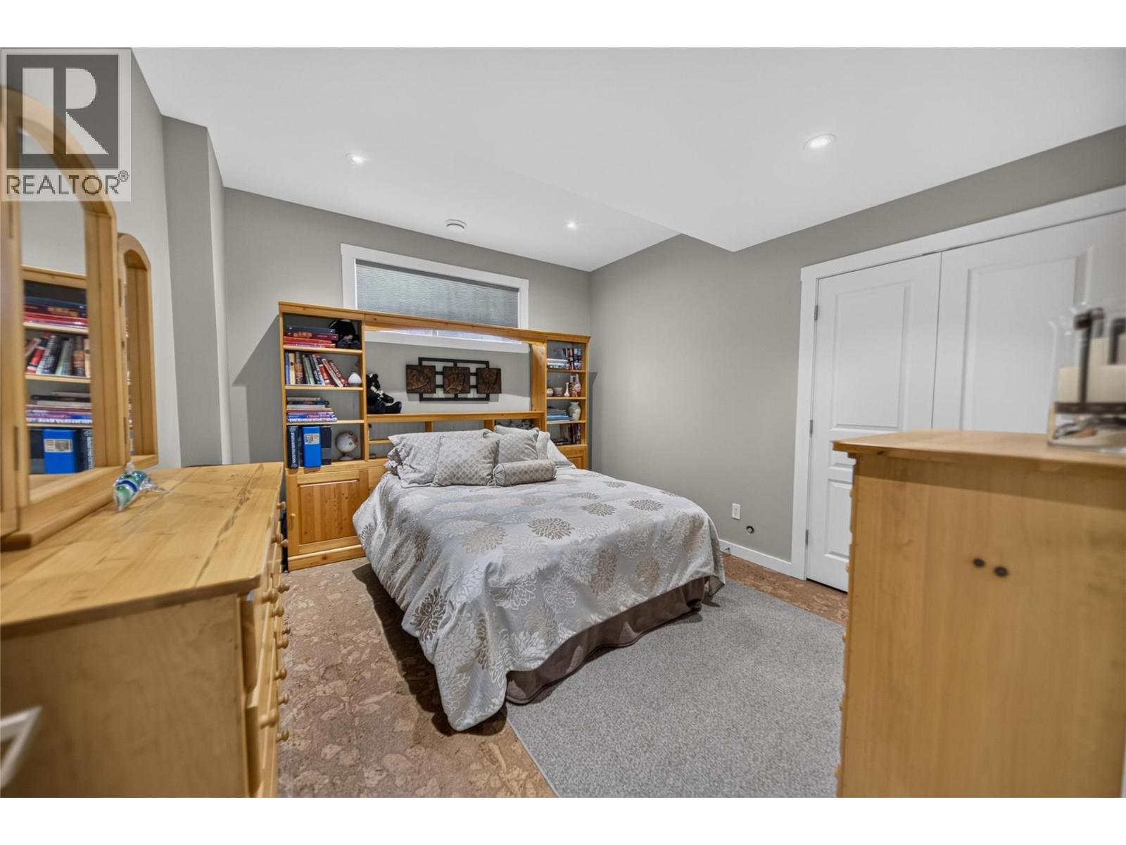 204 Boulder Creek Drive Property Photo 26
