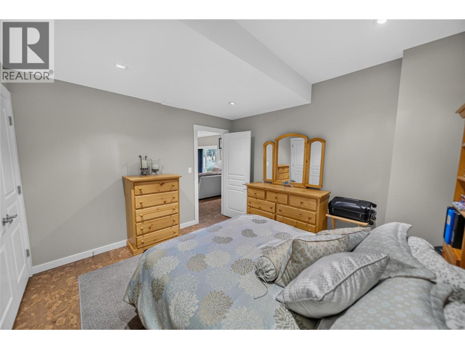 204 Boulder Creek Drive Property Photo 27