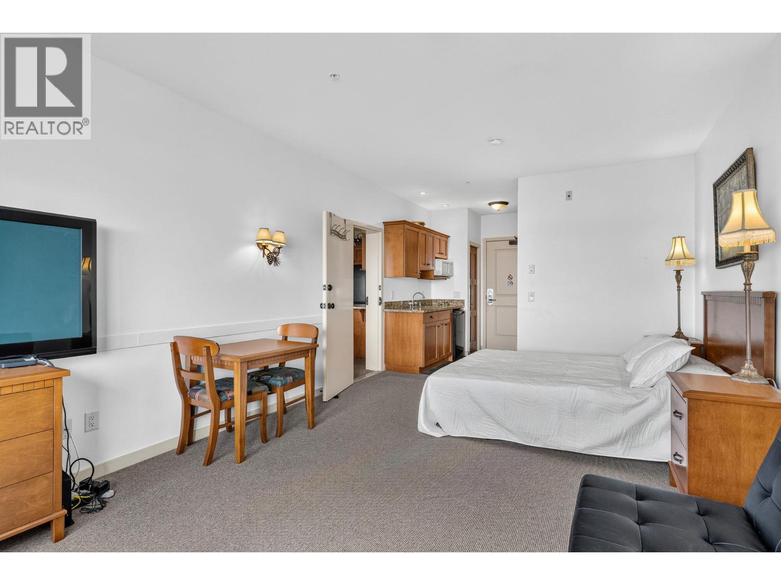255 Feathertop Way Unit# 207 Property Photo 32