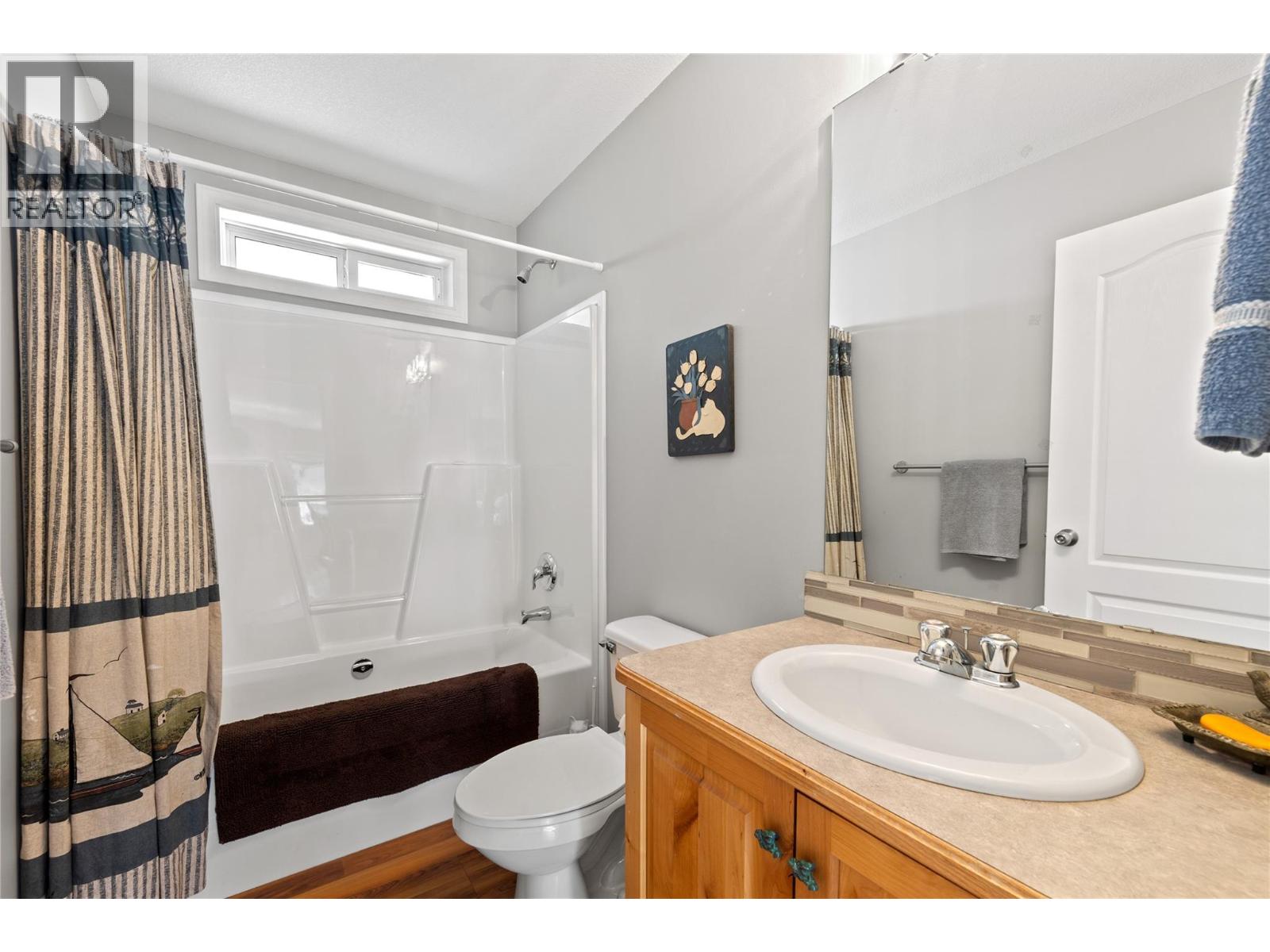 7832 Squilax-anglemont Road Property Photo 11