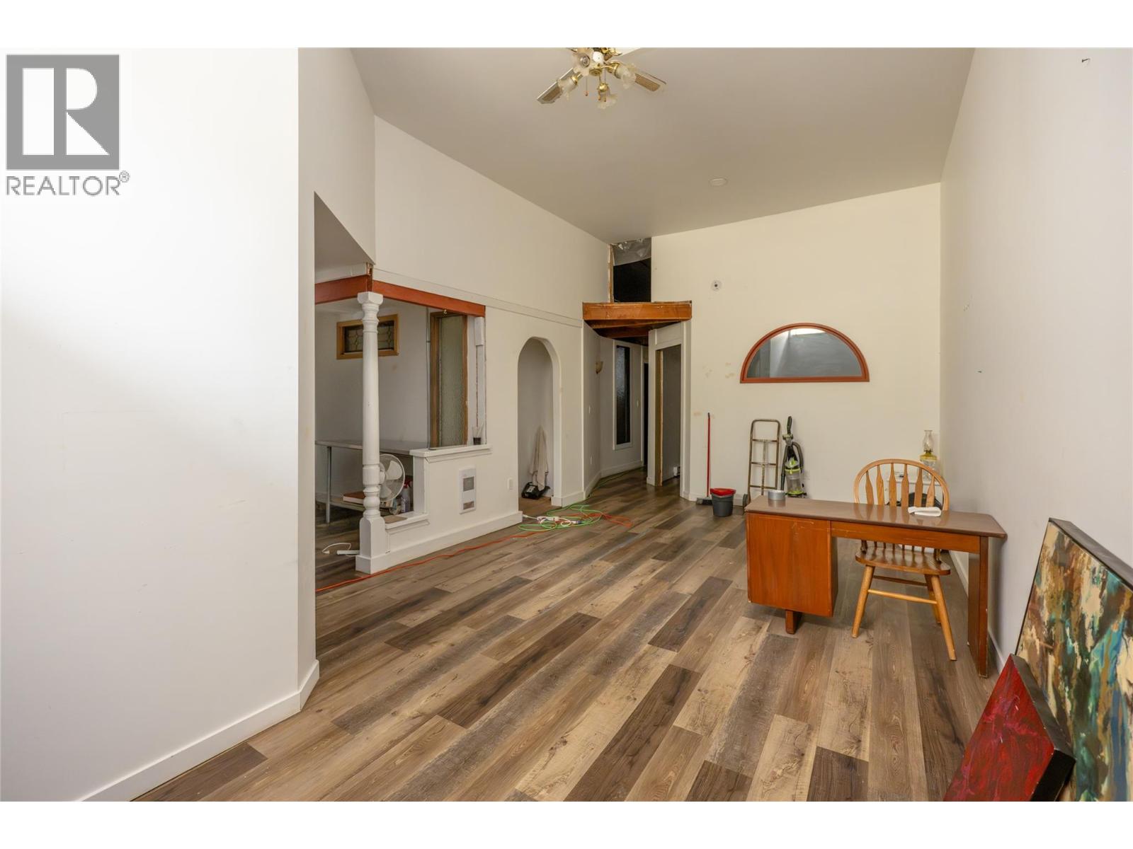 302 Copper Avenue S Property Photo 17