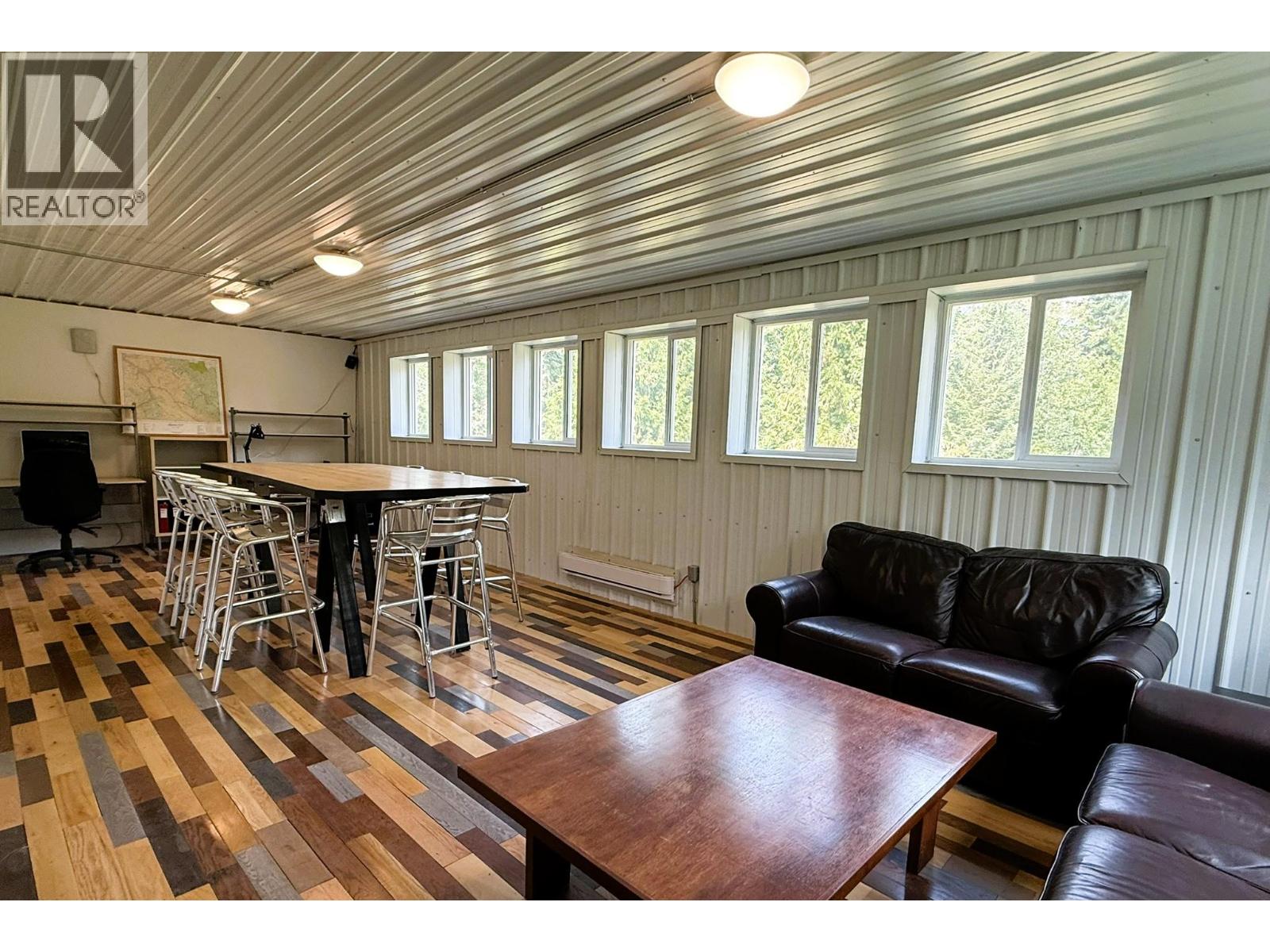 2434 Kettleston Road Property Photo 37
