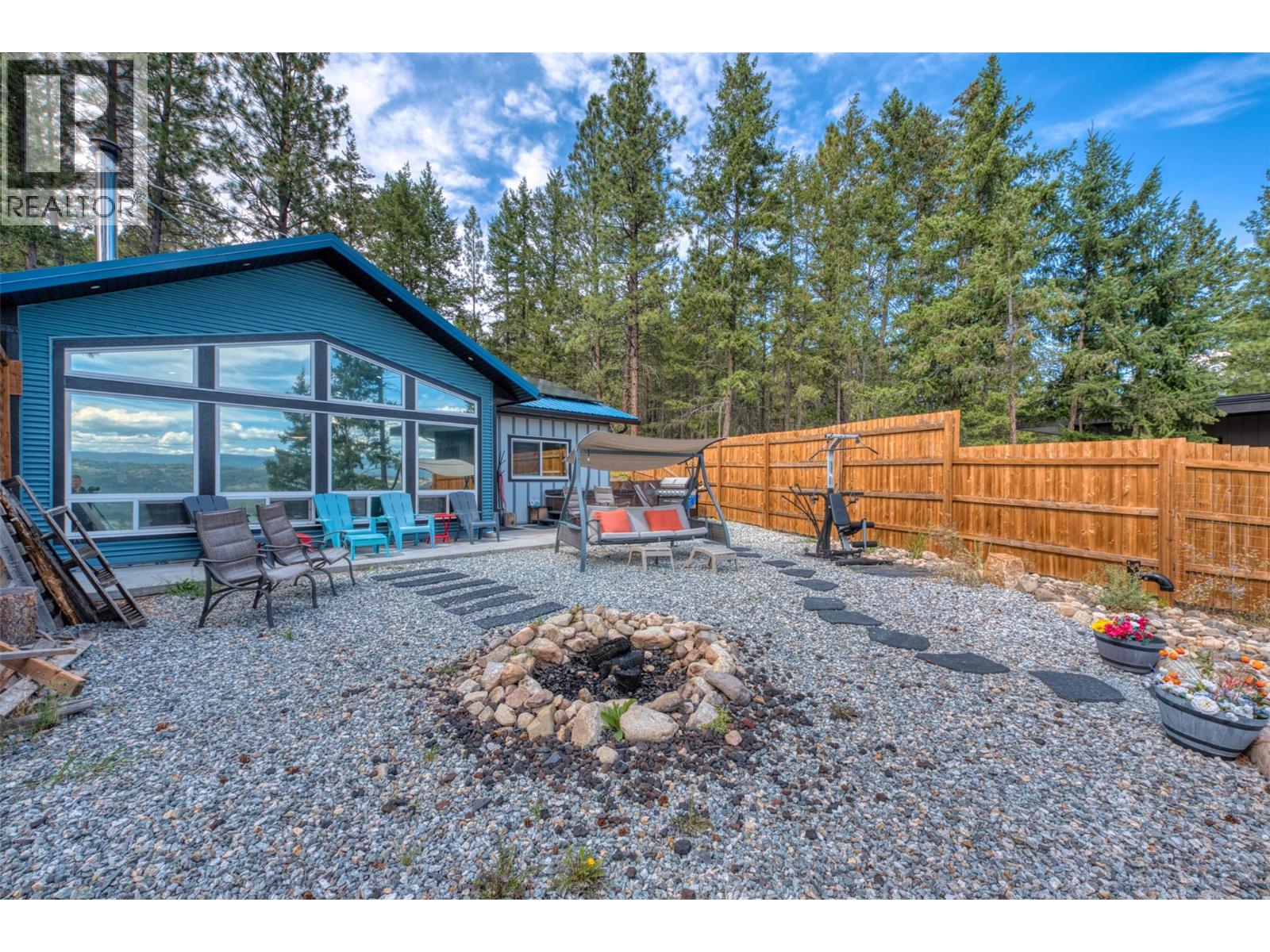 10795 Westshore Road Property Photo 17