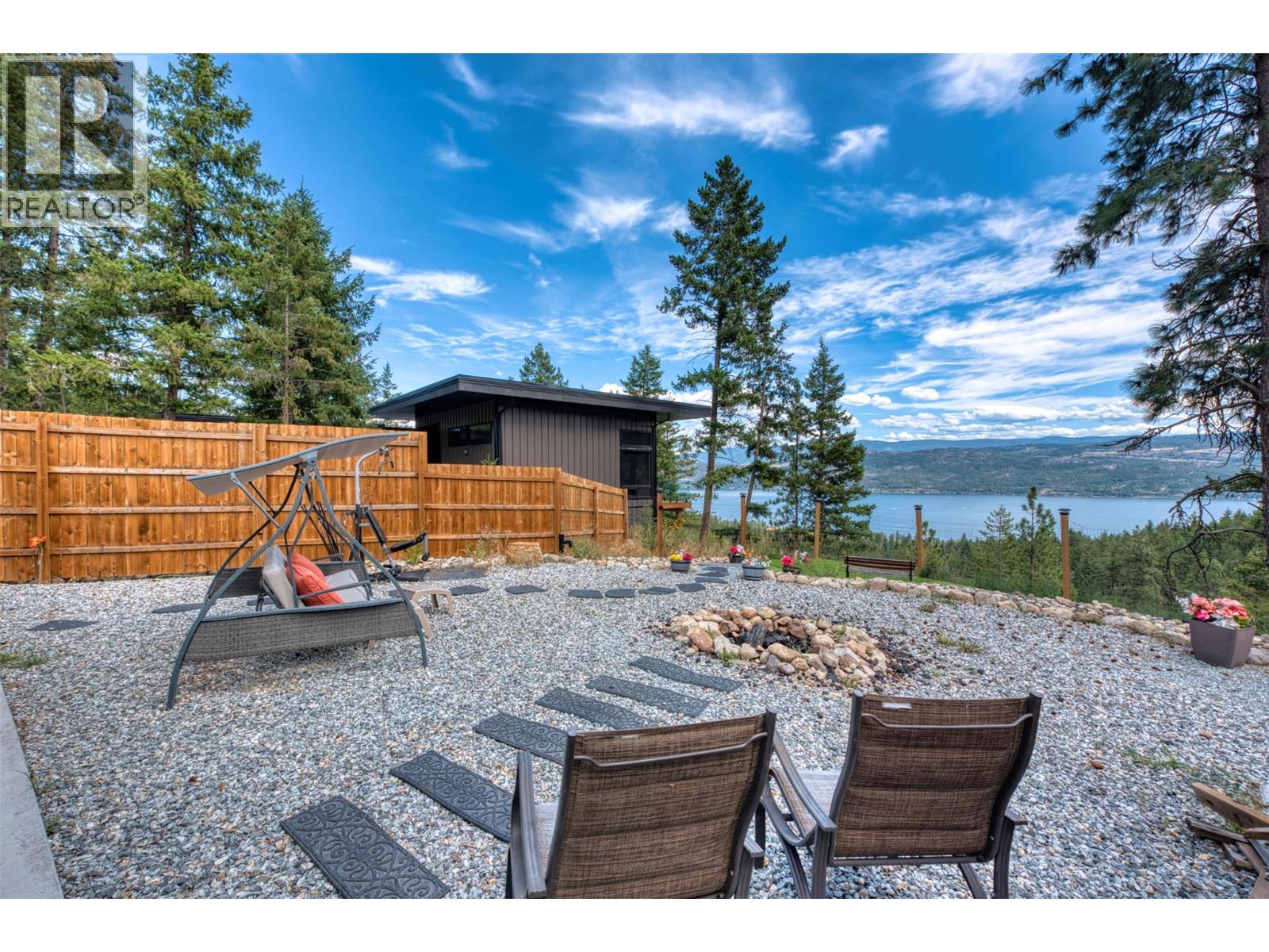 10795 Westshore Road Property Photo 18