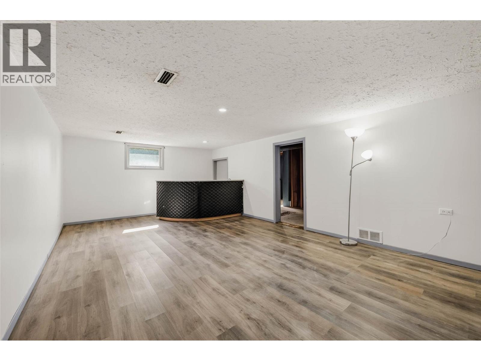 115 Second Street Property Photo 32