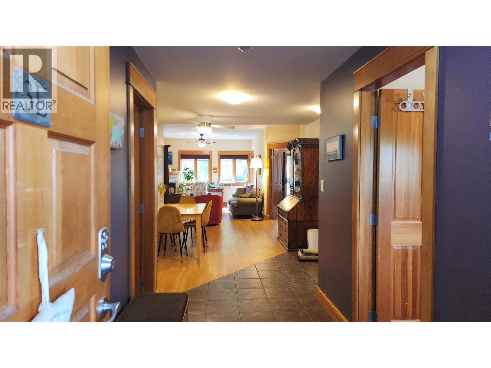 1005 Mountain View Road Unit# 3e Property Photo 3