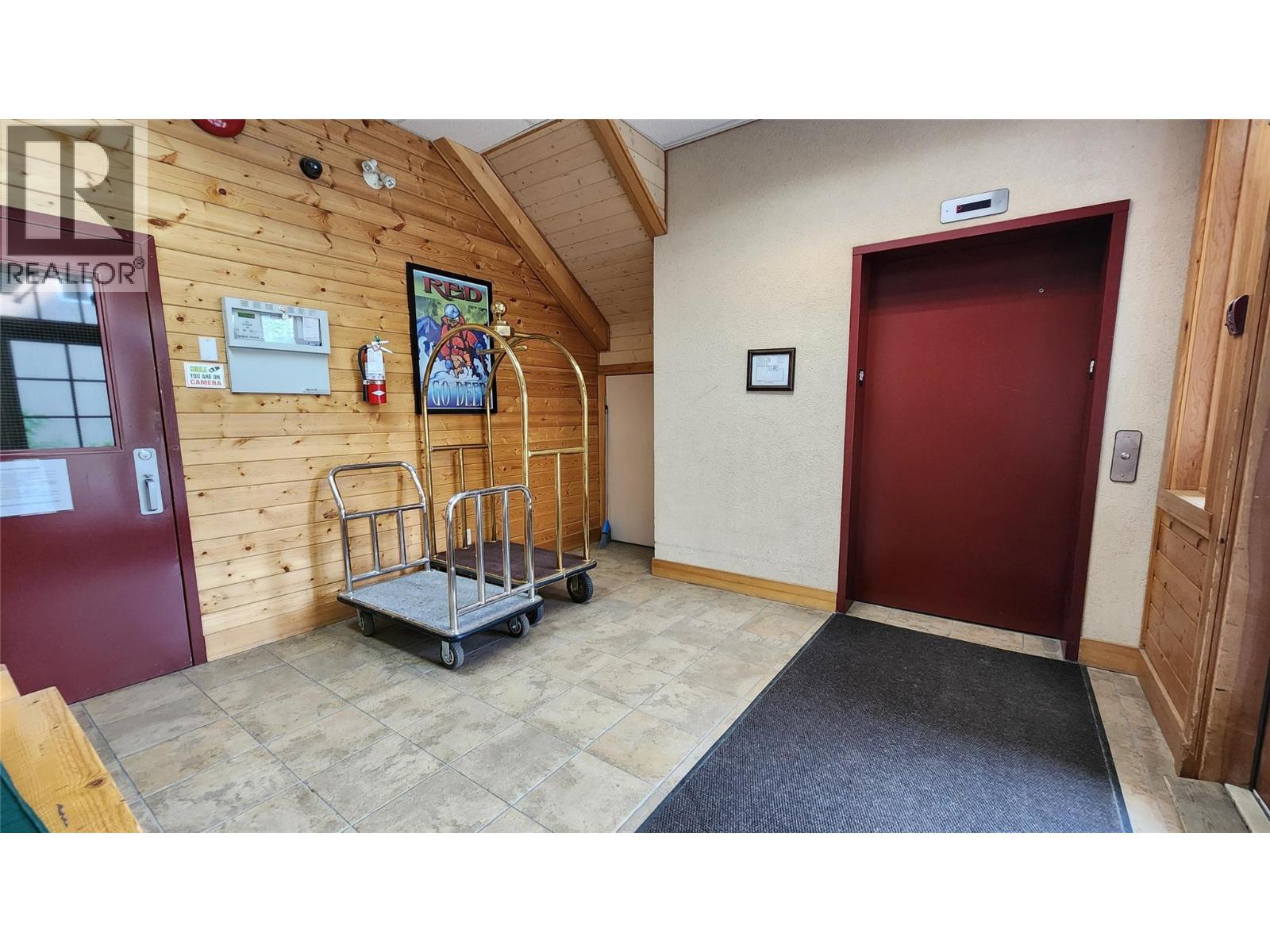 1005 Mountain View Road Unit# 3e Property Photo 44