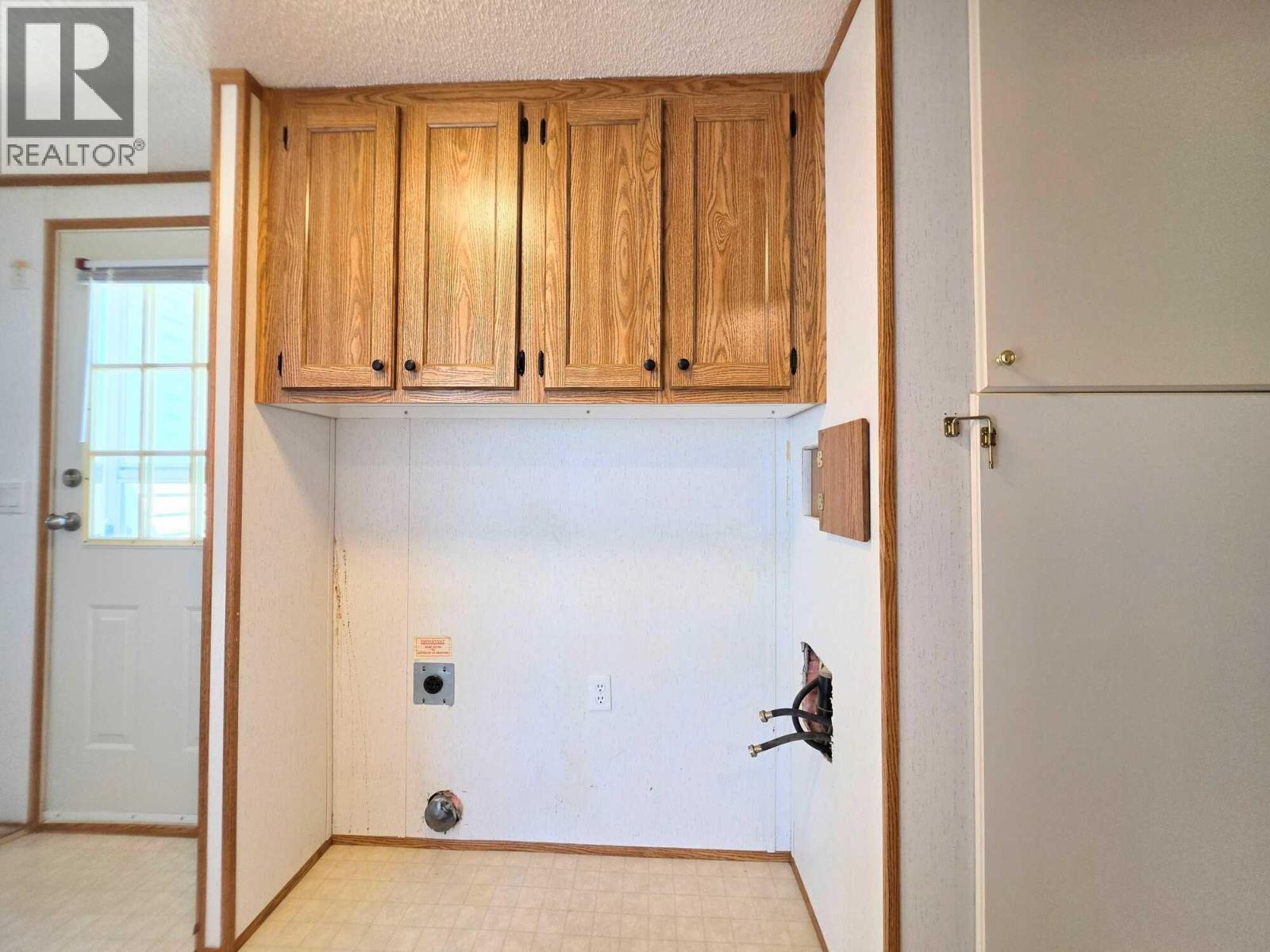 390 Mission Place Property Photo 14