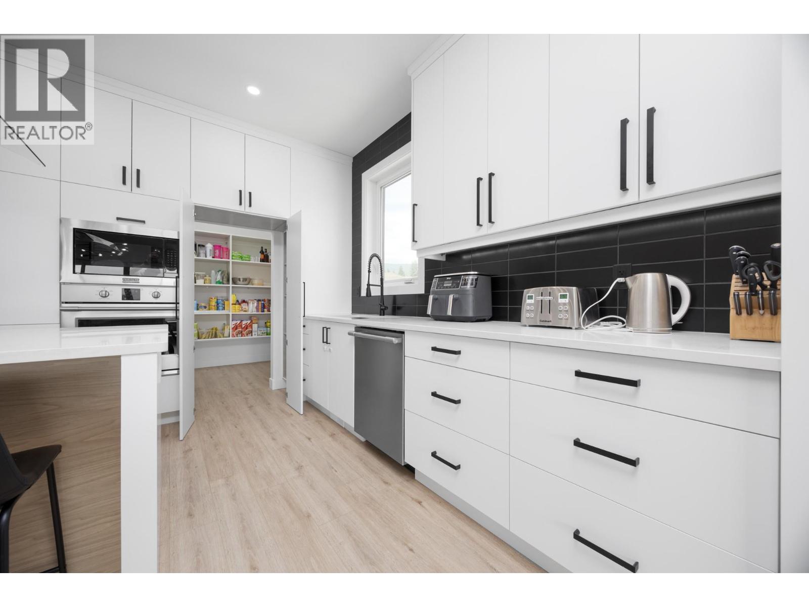 137 Whitefish Road Property Photo 10