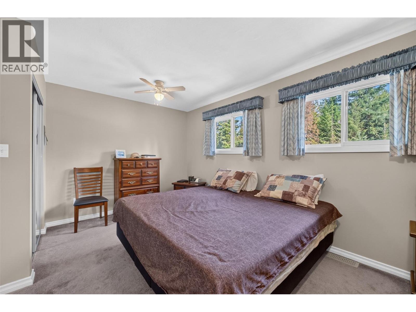 2730 5 Avenue Ne Property Photo 21