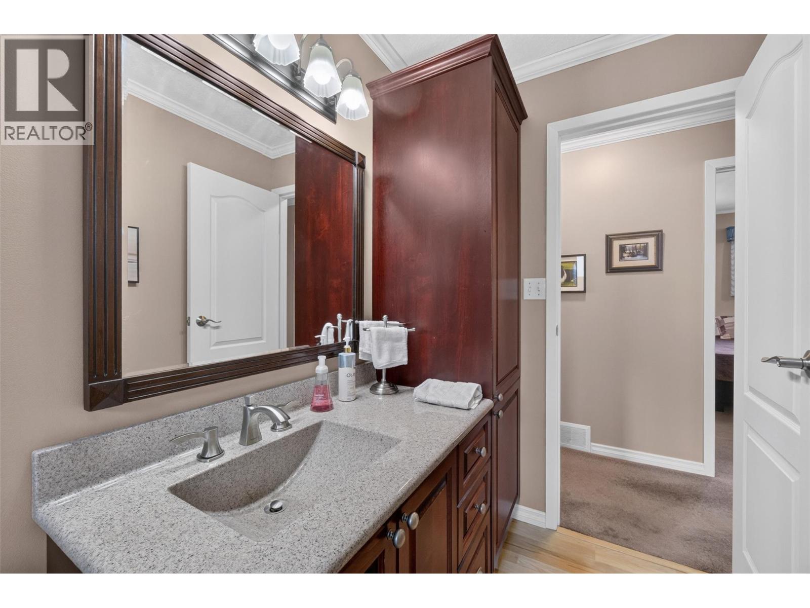 2730 5 Avenue Ne Property Photo 26