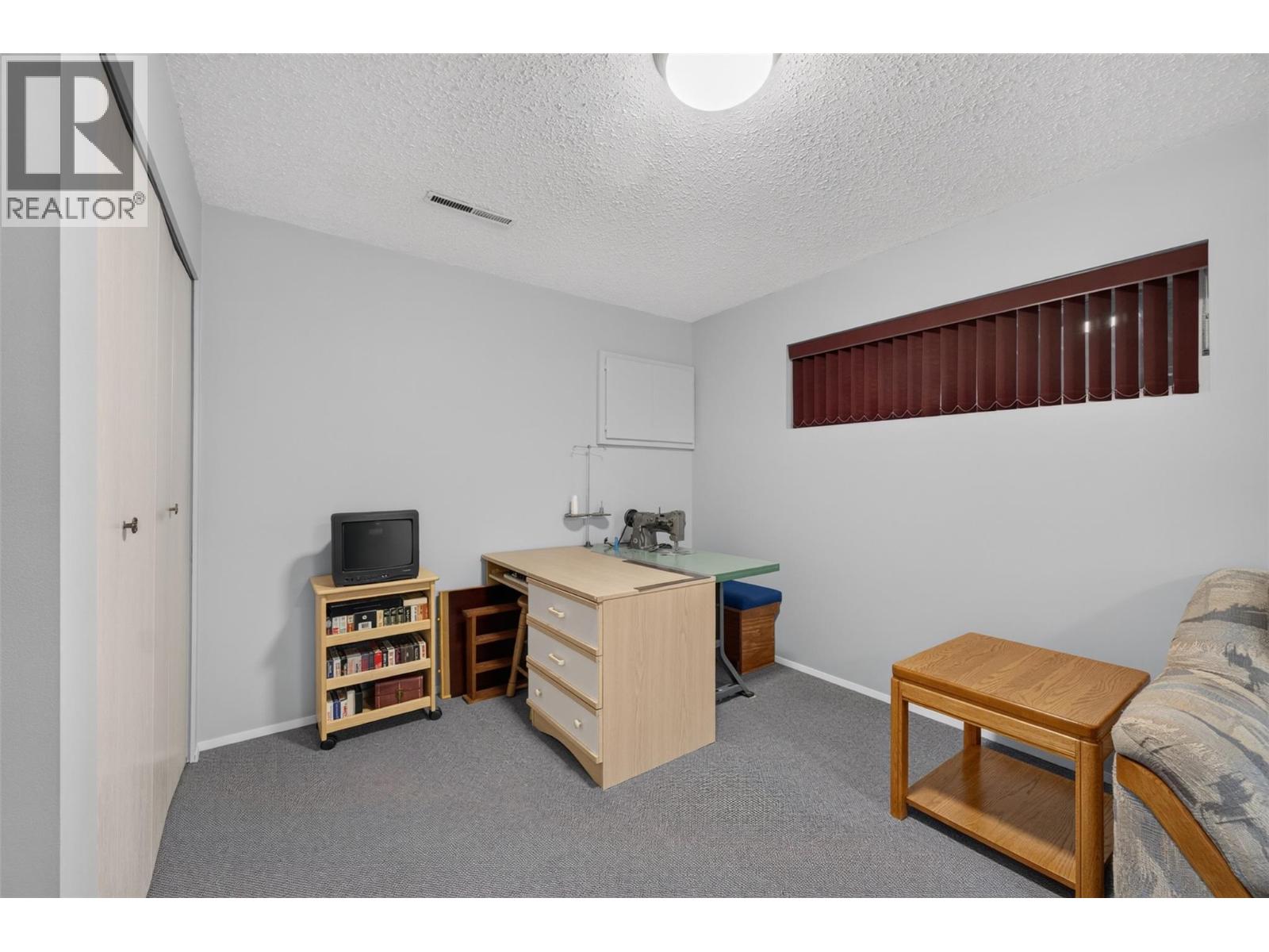 2730 5 Avenue Ne Property Photo 29