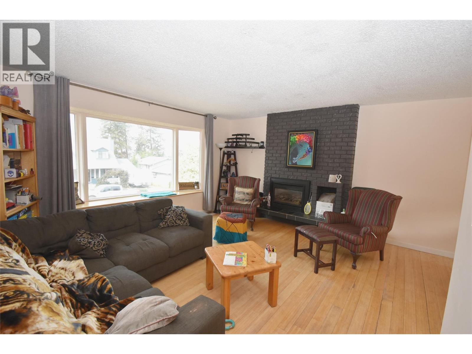 3907 17 Street Property Photo 10