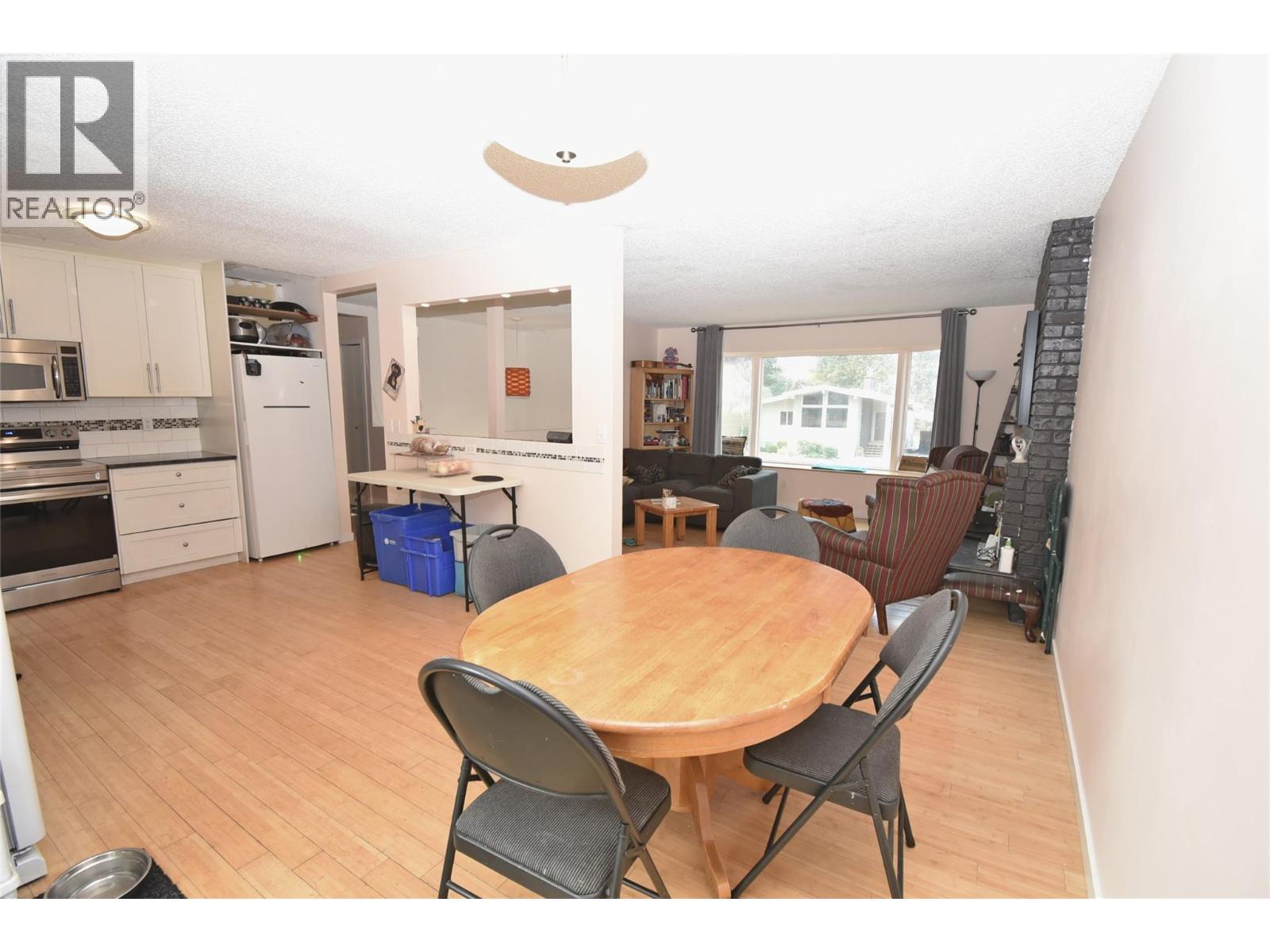 3907 17 Street Property Photo 17