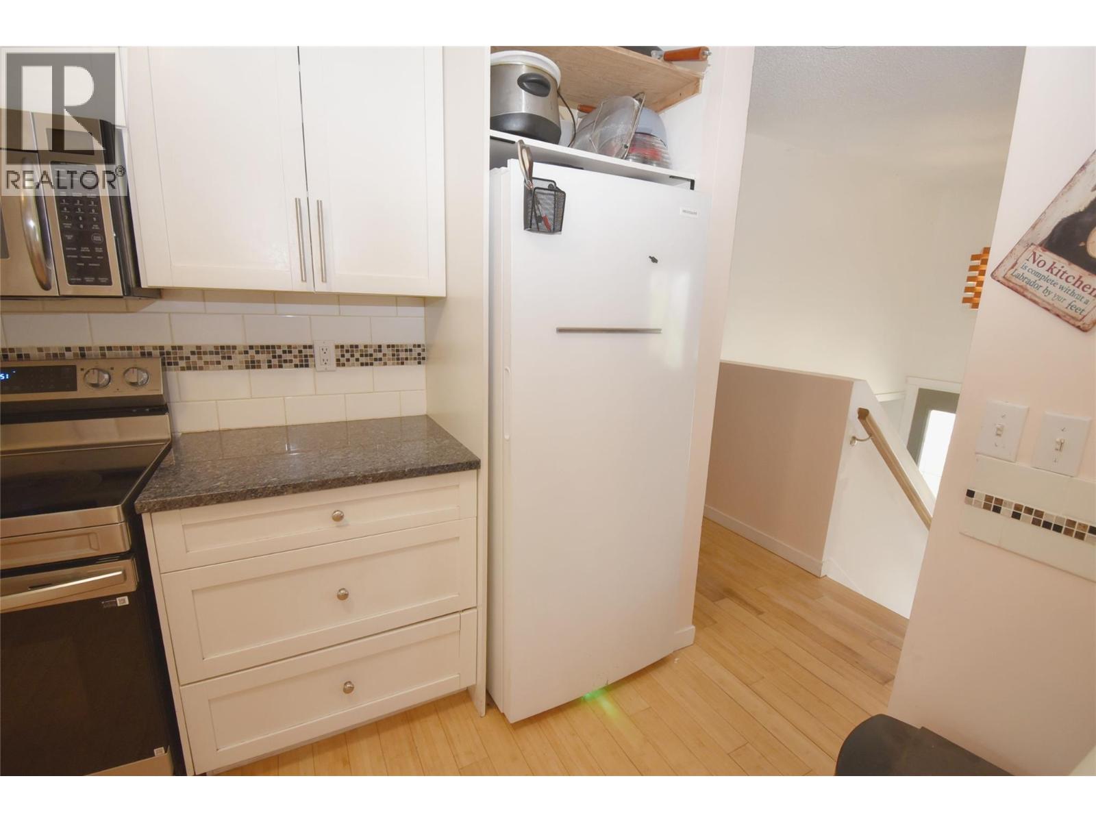 3907 17 Street Property Photo 23